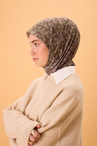 İnce Pamuk Soft Eşarp Kahverengi Yeşil Krem Vizon Desenli Kaymaz Dokulu Tok Duruşlu 90X90 - Soft Eşarp - | Silk Home