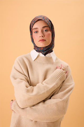İnce Pamuk Soft Eşarp Koyu Vizon Turuncu Mavi Patina Desenli Kaymaz Dokulu Tok Duruşlu 90X90 - Soft Eşarp - | Silk Home