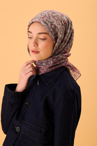 İnce Pamuk Soft Eşarp Gül Kurusu Bordo Koyu Vizon Desenli Kaymaz Dokulu Tok
                Duruşlu 90X90