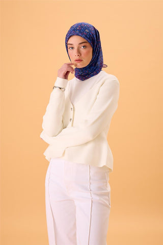 İnce Pamuk Soft Eşarp Violet Mavi Lila Gece Mavisi Saks Krem Desenli Kaymaz Dokulu Tok Duruşlu 90X90 - Soft Eşarp - | Silk Home