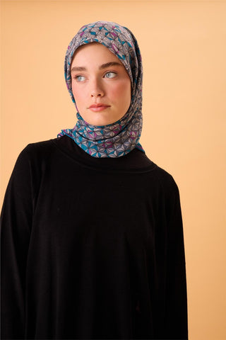 İnce Pamuk Soft Eşarp Turkuaz Violet Gri Krem Desenli Kaymaz Dokulu Tok Duruşlu 90X90 - Soft Eşarp - | Silk Home