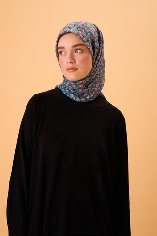 İnce Pamuk Soft Eşarp Turkuaz Violet Gri Krem Desenli Kaymaz Dokulu Tok Duruşlu 90X90 - Soft Eşarp - | Silk Home