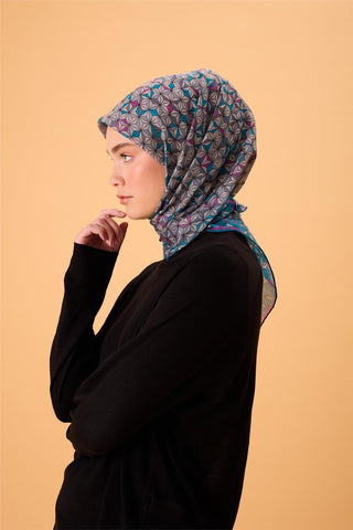 İnce Pamuk Soft Eşarp Turkuaz Violet Gri Krem Desenli Kaymaz Dokulu Tok Duruşlu 90X90 - Soft Eşarp - | Silk Home