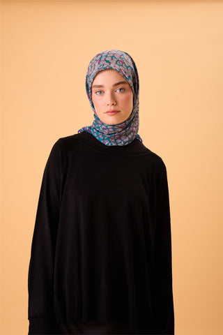 İnce Pamuk Soft Eşarp Turkuaz Violet Gri Krem Desenli Kaymaz Dokulu Tok Duruşlu
                90X90