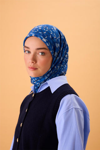 İnce Pamuk Soft Eşarp Saks-Gök Mavi-Buz Mavi-Lacivert Desenli Nefes Alan Kaymaz
                Dokulu 90X90