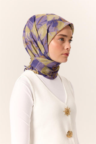 İnce Pamuk Soft Eşarp Eflatun-Mor Desenli Nefes Alan Tok Duruşlu 90X90 - Soft Eşarp - | Silk Home