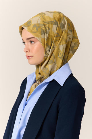 İnce Pamuk Soft Eşarp Hardal-Olive Yaprak Desenli Nefes Alan Tok Duruşlu 90X90 - Soft Eşarp - | Silk Home