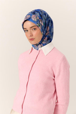 Thin Cotton Soft Scarf, Navy Blue-Powder Pattern, Non-Slip Texture, Firm Structure, 90x90 cm.