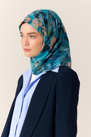 İnce Pamuk Soft Eşarp Gök Mavi-Bebe Mavi Desenli Kaymaz Dokulu Tok Duruşlu
                90X90