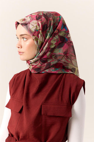 İnce Pamuk Soft Eşarp Yeşil-Pembe Desenli Kaymaz Dokulu Tok Duruşlu 90X90 - Soft Eşarp - | Silk Home
