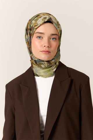 İnce Pamuk Soft Eşarp Haki-Fıstık Yeşili Desenli Kaymaz Dokulu Tok Duruşlu 90X90