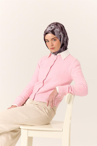 İnce Pamuk Soft Eşarp Pastel Mor-Siyah Desenli Kolay Şekil Alan 90X90 - Soft Eşarp - | Silk Home