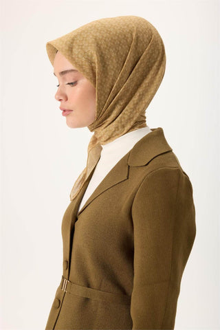 İnce Pamuk Soft Eşarp Saman-Hardal Bej Desenli Kaymaz Dokulu Nefes Alan 90X90 | Silk Home