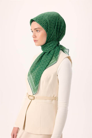 İnce Pamuk Soft Eşarp Su Yeşili Desenli Kaymaz Dokulu Nefes Alan 90X90 - Soft Eşarp - | Silk Home