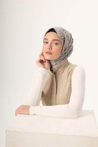 İnce Pamuk Soft Eşarp Açık Vizon-Antrasit Desenli Tok Duruşlu Kaymaz 90X90 - Soft Eşarp - | Silk Home