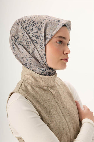 İnce Pamuk Soft Eşarp Açık Vizon-Antrasit Desenli Tok Duruşlu Kaymaz 90X90