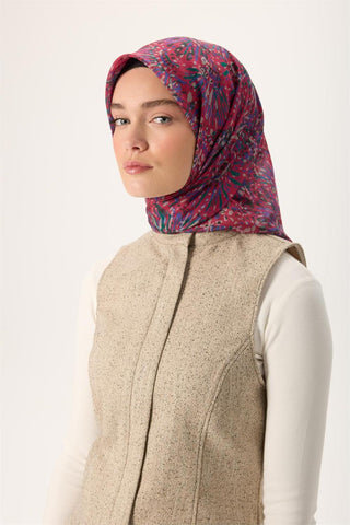 İnce Pamuk Soft Eşarp Fuşya-Patina Yeşili Desenli Kaymaz Dokulu Tok Duruşlu
                90X90 | Silk Home