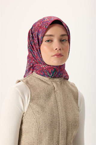 İnce Pamuk Soft Eşarp Fuşya-Patina Yeşili Desenli Kaymaz Dokulu Tok Duruşlu 90X90 - Soft Eşarp - | Silk Home