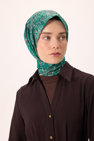 İnce Pamuk Soft Eşarp Petrol Yeşili-Patina Desenli Kaymaz Dokulu Tok Duruşlu 90X90 - Soft Eşarp - | Silk Home