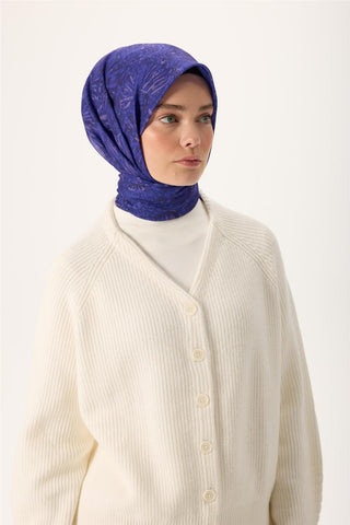 İnce Pamuk Soft Eşarp Mor-Lila Desenli Kaymaz Dokulu Tok Duruşlu 90X90 - Soft Eşarp - | Silk Home