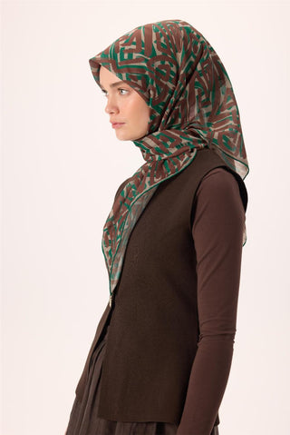 Thin Cotton Soft Scarf, Milk Coffee-Emerald Brown Patterned, Breathable and Thick.
 90x90 stance