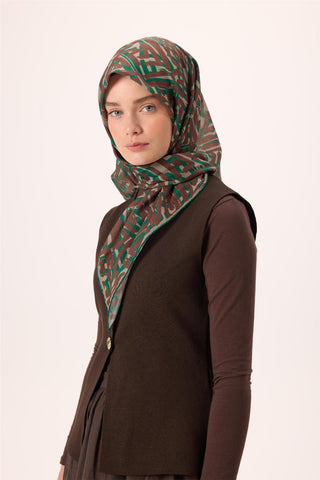 Thin Cotton Soft Scarf, Milk Coffee-Emerald Brown Patterned, Breathable and Thick.
 90x90 stance