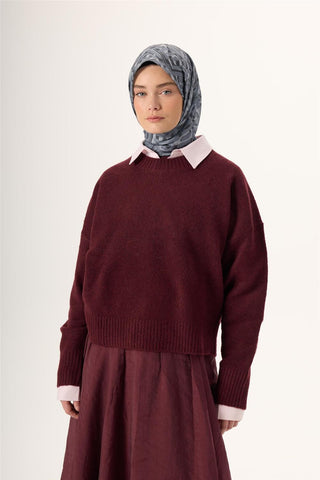 Thin Cotton Soft Scarf, Silver-Gray Smoke Patterned, Breathable, and Well-Matched, 90x90 cm.