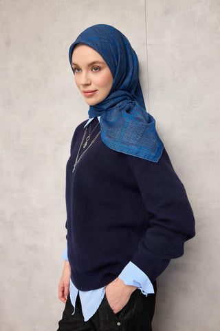 Cotton Polyester Soft Scarf, Grey and Blue, Geometric Pattern, Non-Slip, Firm Structure, 90x90 cm.