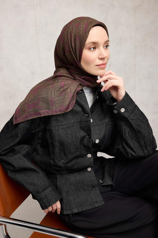 Pamuk Polyester Soft Eşarp Koyu Yeşil Geometrik Desenli Kaymaz Tok Duruşlu
                90X90