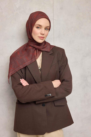 Pamuk Polyester Soft Eşarp Kiremit Geometrik Desenli Kaymaz Dokulu Tok Duruşlu 90X90 - Soft Eşarp - | Silk Home