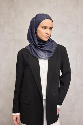Pamuk Polyester Soft Eşarp Açık Gri Geometrik Desenli Kaymaz Dokulu Tok Duruşlu
                90X90