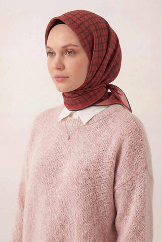 Pamuk Karışımlı Eşarp Kırmızı Monogram Desen Soft Dokulu Kaymaz 90X90