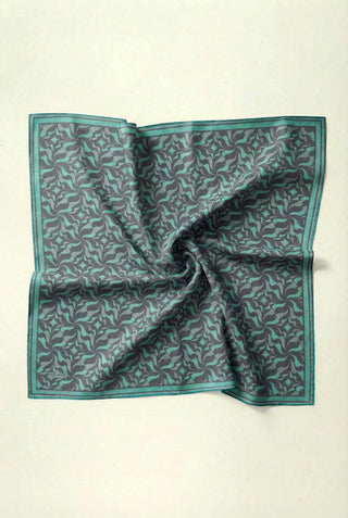 Cotton Blend Scarf, Light Grey, Geometric Wave Pattern, Soft Texture, Non-Slip, 90x90 cm.