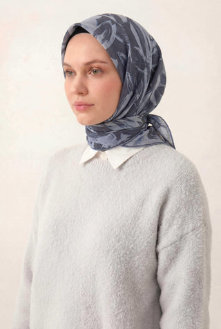 Pamuk Karışımlı Eşarp Mavi Lila Modern Flora Desen Soft Dokulu Kaymaz 90X90