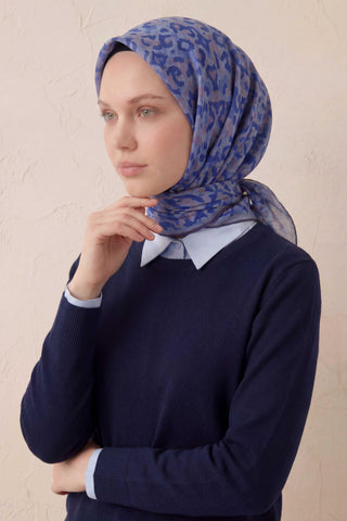 Cotton Blend Scarf, Silver Geometric Triangle Pattern, Soft Texture, Non-Slip, 90x90 cm.