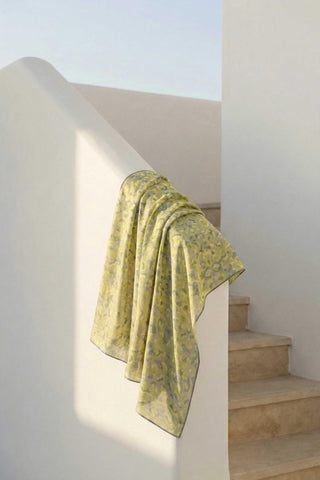 Cotton Blend Scarf, Silver Geometric Triangle Pattern, Soft Texture, Non-Slip, 90x90 cm.