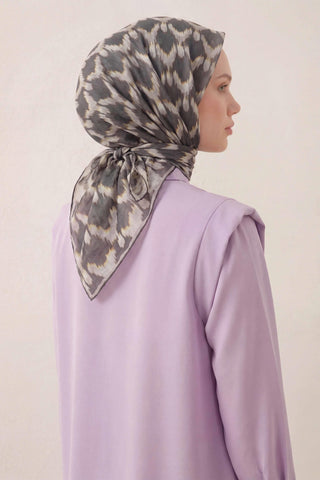 Cotton Blend Scarf, Silver Geometric Triangle Pattern, Soft Texture, Non-Slip, 90x90 cm.