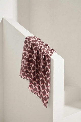 Pamuk Karışımlı Soft Eşarp Zikzak Akış Desen Mürdüm 90x90 - Soft Eşarp - | Silk Home