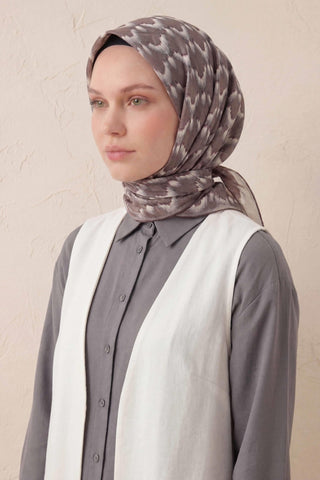 Pamuk Karışımlı Soft Eşarp Zikzak Akış Desen Mocha 90x90 - Soft Eşarp - | Silk Home