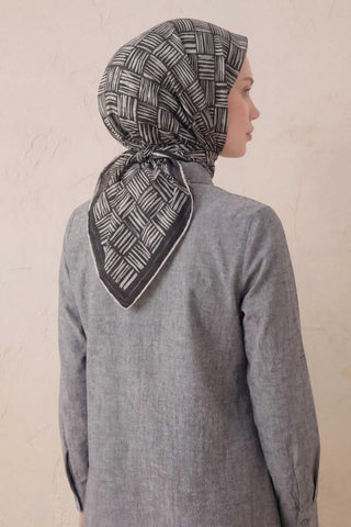Pamuk Karışımlı Soft Eşarp Çizgi Desen Siyah 90x90 - Soft Eşarp - | Silk Home