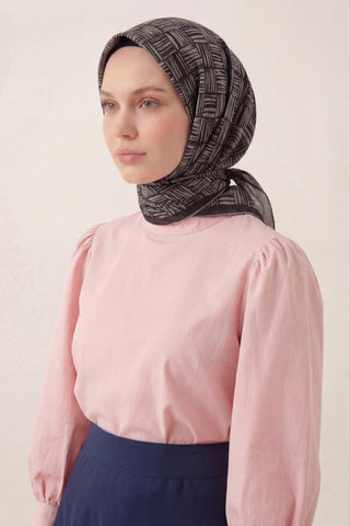 Pamuk Karışımlı Soft Eşarp Çizgi Desen Dumanlı Siyah 90x90 - Soft Eşarp - | Silk Home