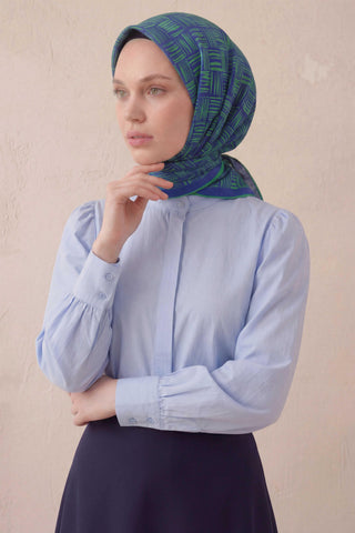 Cotton Blend Scarf, Silver Geometric Triangle Pattern, Soft Texture, Non-Slip, 90x90 cm.