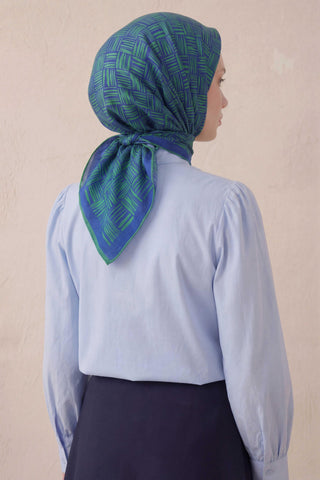 Cotton Blend Scarf, Silver Geometric Triangle Pattern, Soft Texture, Non-Slip, 90x90 cm.