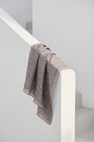 Pamuk Karışımlı Soft Eşarp Çizgi Desen Açık Gri 90x90 - Soft Eşarp - | Silk Home