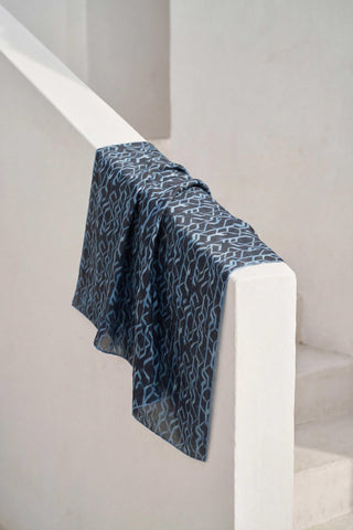 Pamuk Karışımlı Soft Eşarp Başak Desen Siyah Mavi 90x90 - Soft Eşarp - | Silk Home