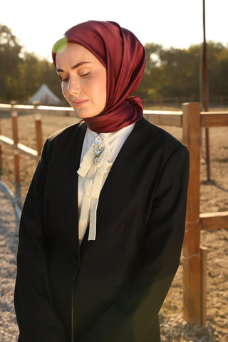 Sura İpek Eşarp Bordo Düz Dokulu Kaymaz Yüzeyli 90X90