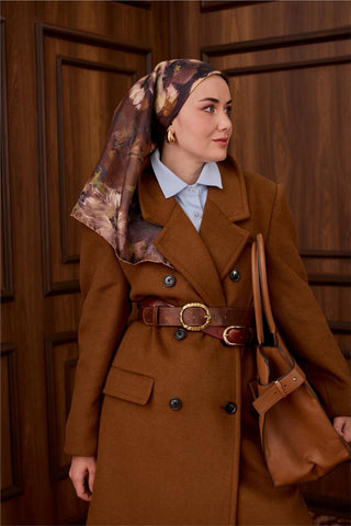 Twill İpek Eşarp Sütlü Kahve-Kahverengi Desenli Tok Duruşlu 90X90