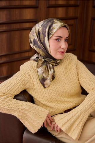 Twill İpek Eşarp Fıstık Yeşili-Koyu Yeşil Desenli Tok Duruşlu 90X90