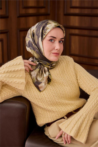 Twill İpek Eşarp Fıstık Yeşili-Koyu Yeşil Desenli Tok Duruşlu 90X90