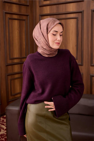 Twill İpek Eşarp Sütlü Kahve–Mor Desenli Tok Duruşlu 90X90